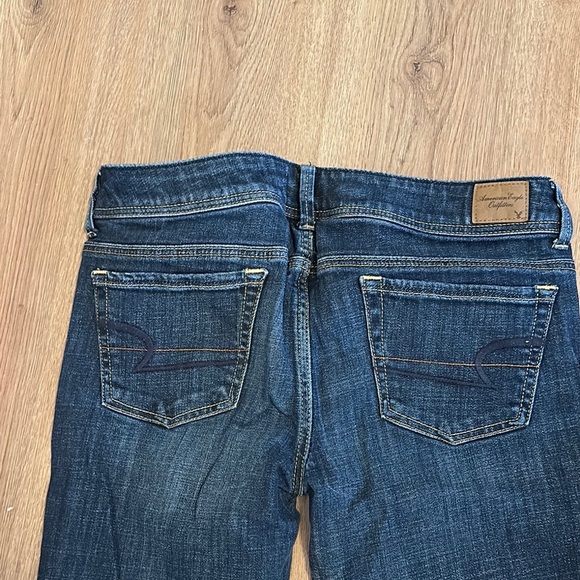 American Eagle Women's Blue Jeans - Picture 3 of 4